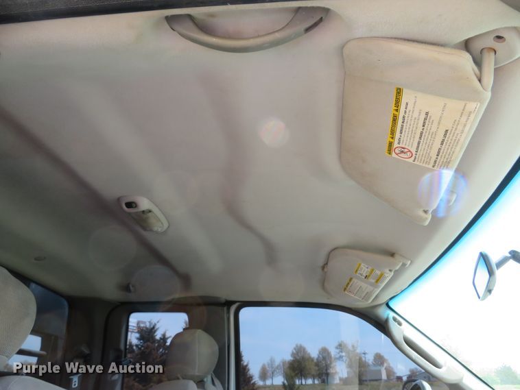 image for item DI2154 2007 Ford F350 Super Duty XLT  SuperCab flatbed pickup truck