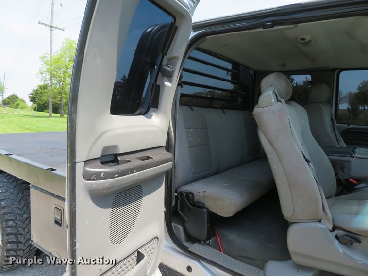 image for item DI2154 2007 Ford F350 Super Duty XLT  SuperCab flatbed pickup truck