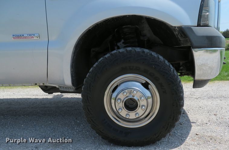 image for item DI2154 2007 Ford F350 Super Duty XLT  SuperCab flatbed pickup truck