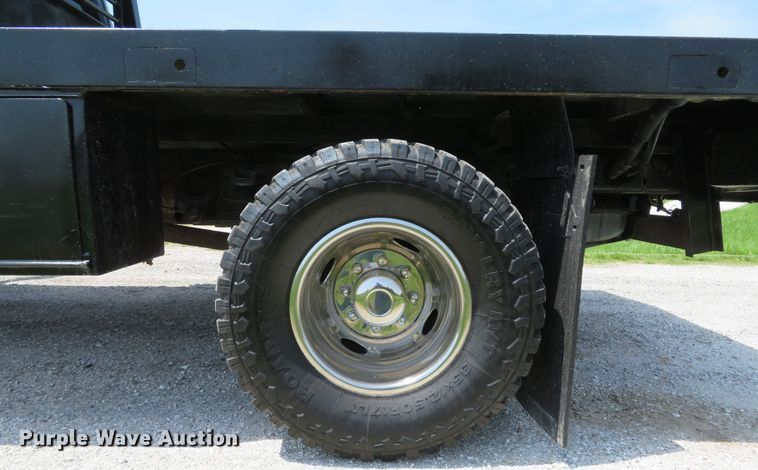 image for item DI2154 2007 Ford F350 Super Duty XLT  SuperCab flatbed pickup truck