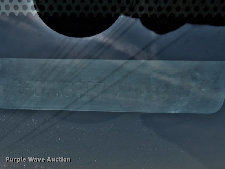 image for item DI2154 2007 Ford F350 Super Duty XLT  SuperCab flatbed pickup truck