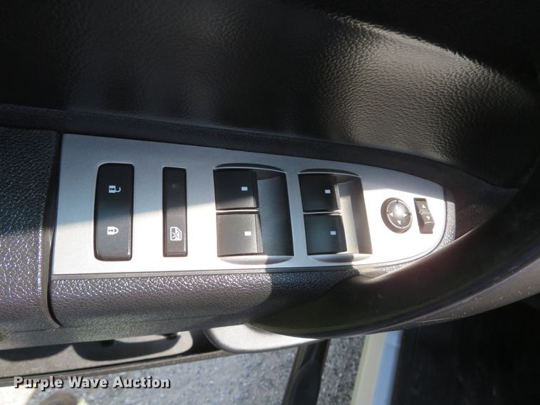 image for item DI2157 2013  Chevrolet Silverado 1500  Crew Cab pickup truck