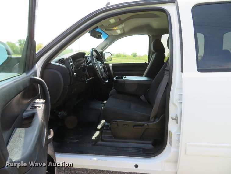 image for item DI2157 2013  Chevrolet Silverado 1500  Crew Cab pickup truck