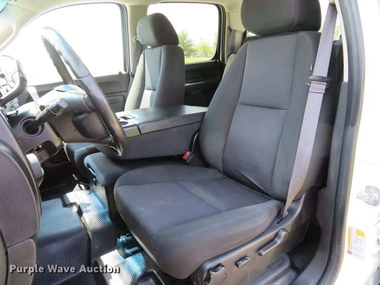 image for item DI2157 2013  Chevrolet Silverado 1500  Crew Cab pickup truck