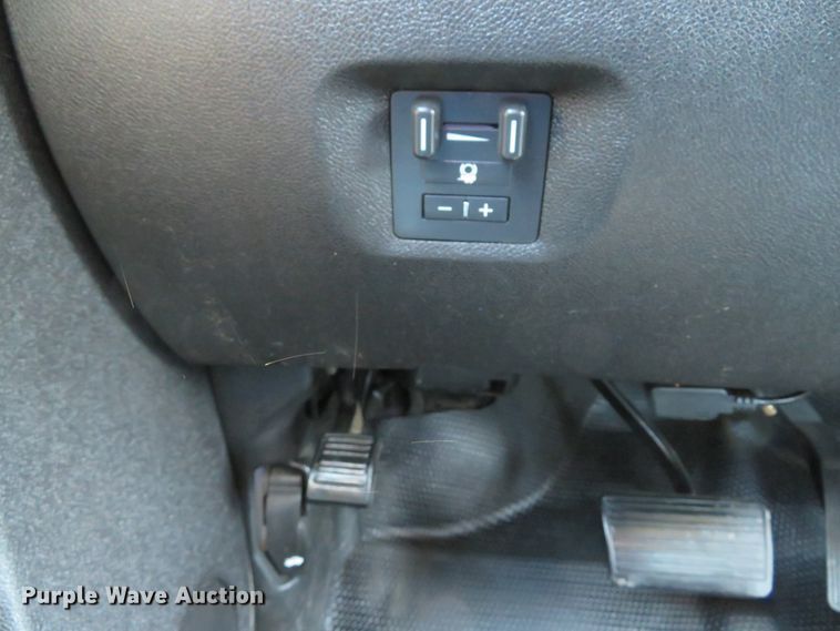 image for item DI2157 2013  Chevrolet Silverado 1500  Crew Cab pickup truck