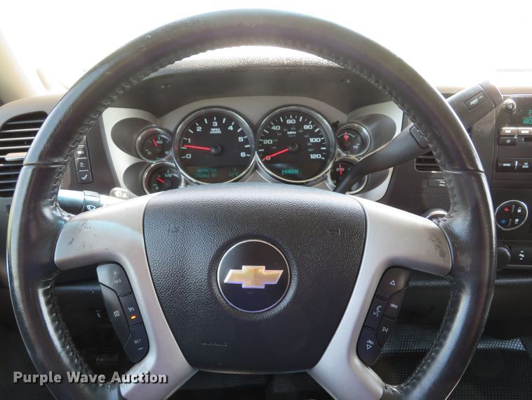 image for item DI2157 2013  Chevrolet Silverado 1500  Crew Cab pickup truck