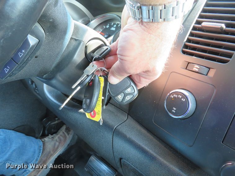 image for item DI2157 2013  Chevrolet Silverado 1500  Crew Cab pickup truck