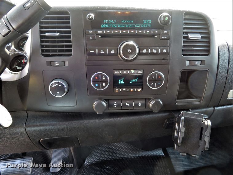 image for item DI2157 2013  Chevrolet Silverado 1500  Crew Cab pickup truck