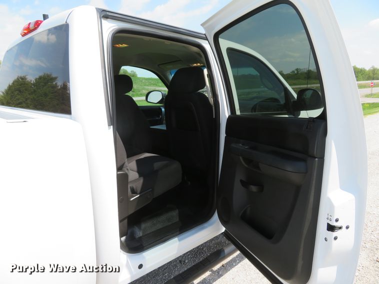 image for item DI2157 2013  Chevrolet Silverado 1500  Crew Cab pickup truck