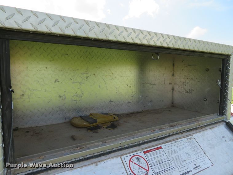 image for item DI2158 2004 Ford F350 Super Duty XL  utility bed pickup truck