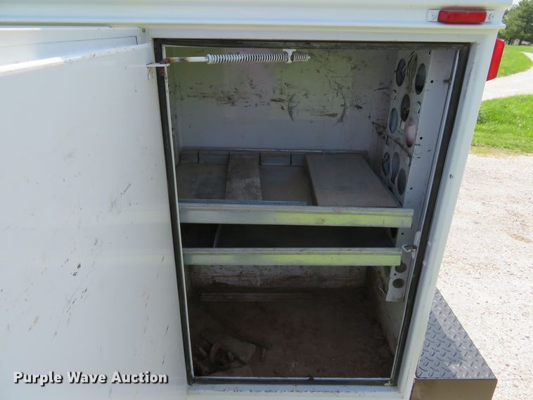 image for item DI2158 2004 Ford F350 Super Duty XL  utility bed pickup truck