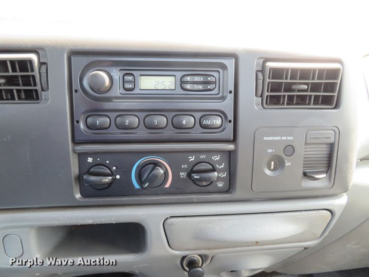 image for item DI2158 2004 Ford F350 Super Duty XL  utility bed pickup truck