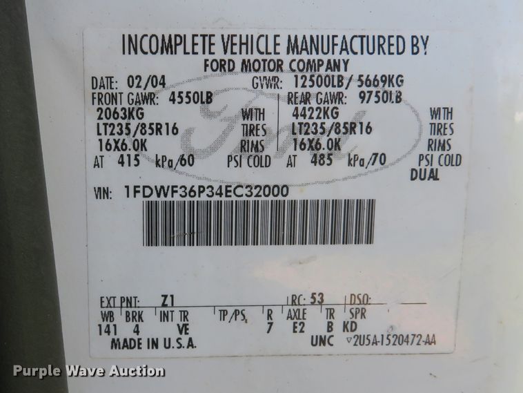 image for item DI2158 2004 Ford F350 Super Duty XL  utility bed pickup truck