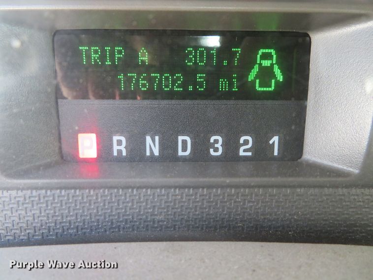 image for item DI2162 2008 Ford F350 Super Duty XL  Crew Cab pickup truck cab and chassis