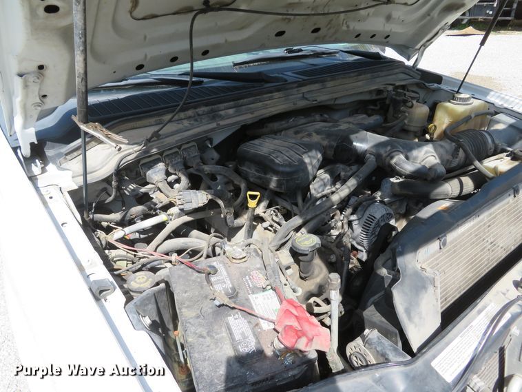 image for item DI2162 2008 Ford F350 Super Duty XL  Crew Cab pickup truck cab and chassis