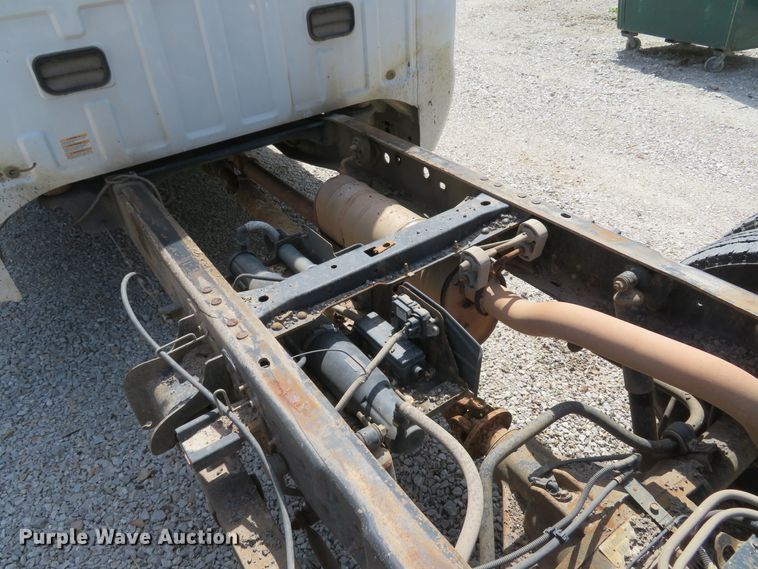 image for item DI2162 2008 Ford F350 Super Duty XL  Crew Cab pickup truck cab and chassis