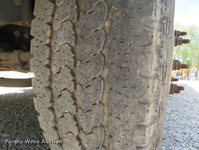 image for item DI2162 2008 Ford F350 Super Duty XL  Crew Cab pickup truck cab and chassis