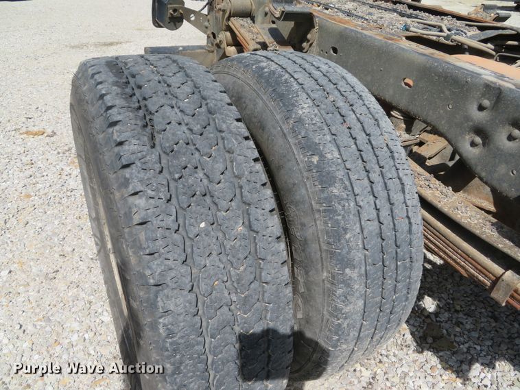 image for item DI2162 2008 Ford F350 Super Duty XL  Crew Cab pickup truck cab and chassis