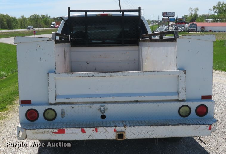 image for item DI2166 2003 Ford F250 Super Duty XL  SuperCab utility bed pickup truck