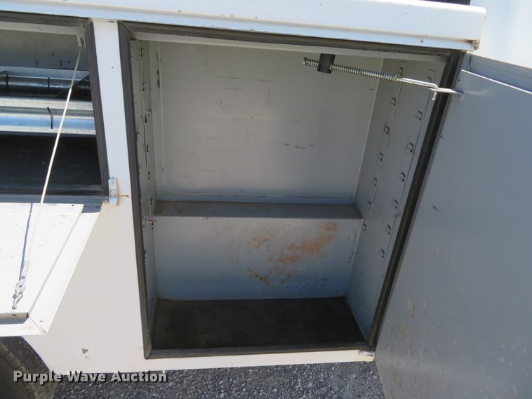 image for item DI2166 2003 Ford F250 Super Duty XL  SuperCab utility bed pickup truck