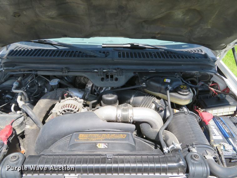 image for item DI2166 2003 Ford F250 Super Duty XL  SuperCab utility bed pickup truck