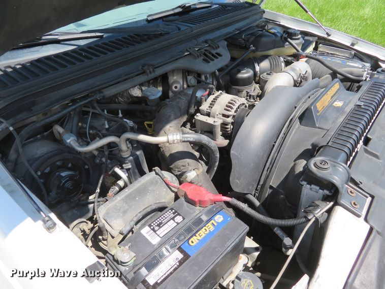 image for item DI2166 2003 Ford F250 Super Duty XL  SuperCab utility bed pickup truck