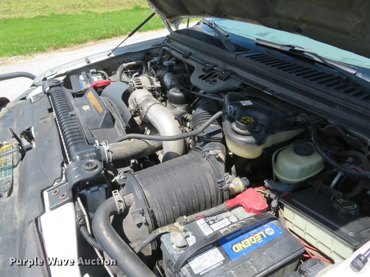 image for item DI2166 2003 Ford F250 Super Duty XL  SuperCab utility bed pickup truck