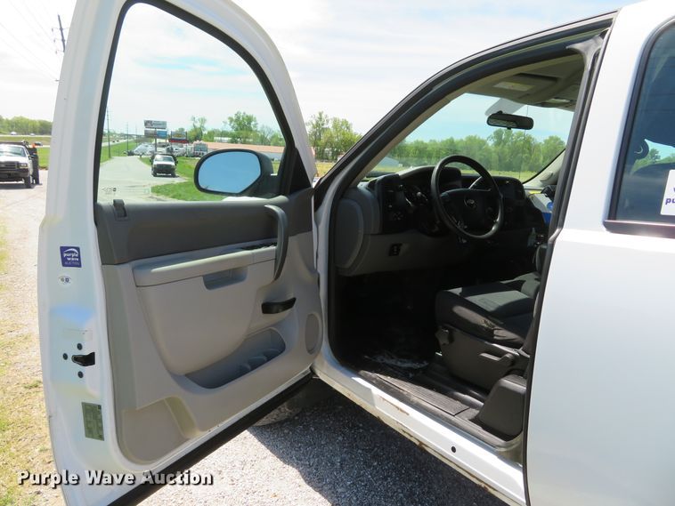 image for item DI2167 2012 Chevrolet Silverado 2500HD  Ext. Cab pickup truck
