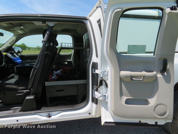 image for item DI2167 2012 Chevrolet Silverado 2500HD  Ext. Cab pickup truck