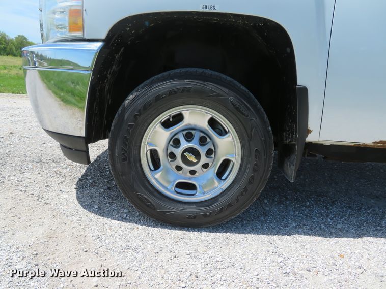 image for item DI2167 2012 Chevrolet Silverado 2500HD  Ext. Cab pickup truck