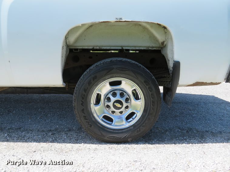 image for item DI2167 2012 Chevrolet Silverado 2500HD  Ext. Cab pickup truck