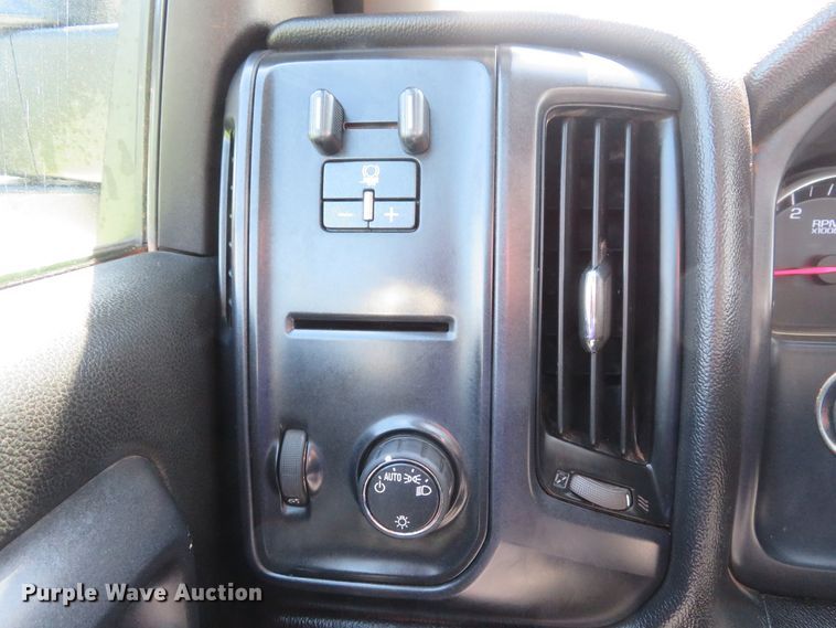 image for item DI2168 2015 Chevrolet Silverado 2500HD  Double Cab pickup truck