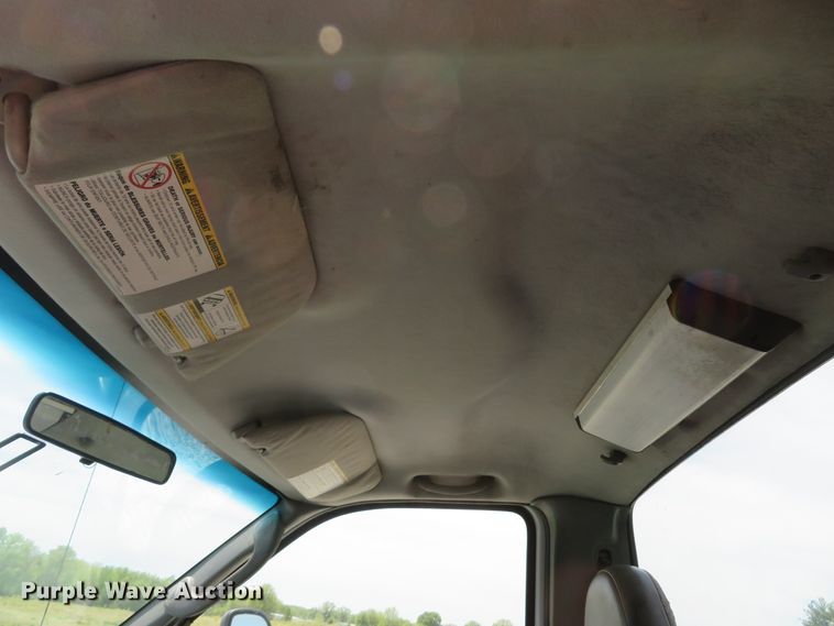 image for item DI2171 2006 Ford F250 Super Duty XL  utility bed pickup truck