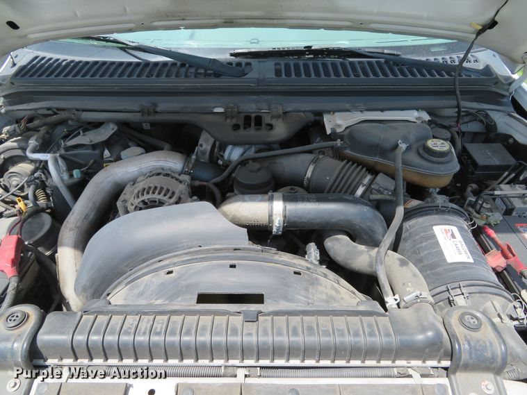 image for item DI2171 2006 Ford F250 Super Duty XL  utility bed pickup truck