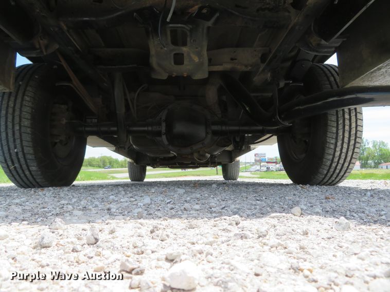 image for item DI2171 2006 Ford F250 Super Duty XL  utility bed pickup truck