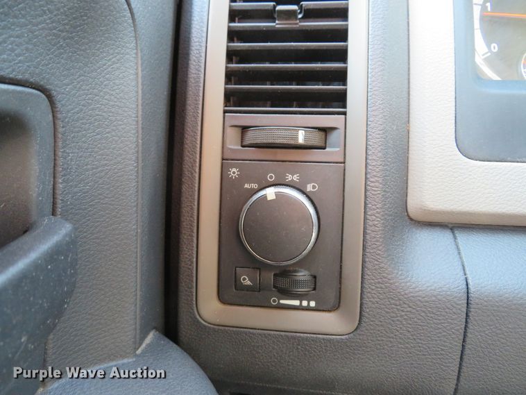 image for item DI2173 2012 Dodge Ram 2500HD  Crew Cab pickup truck