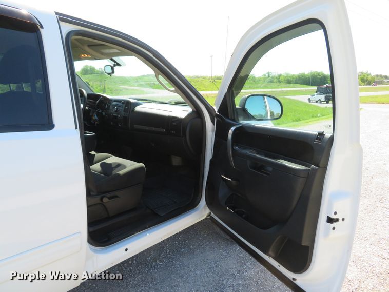 image for item DI2186 2013 Chevrolet Silverado 1500  Crew Cab pickup truck