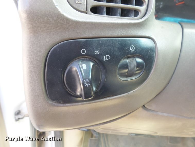 image for item EF9627 2002 Ford F150  pickup truck