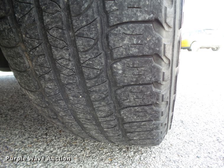 image for item EM9932 2008 Saturn Outlook XE  SUV