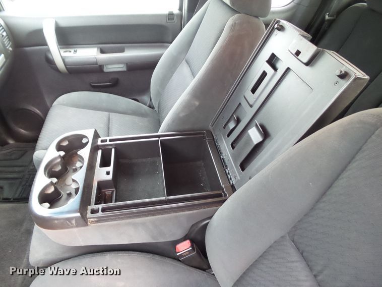 image for item EM9984 2009 Chevrolet Silverado 1500 LT  Ext. Cab pickup truck