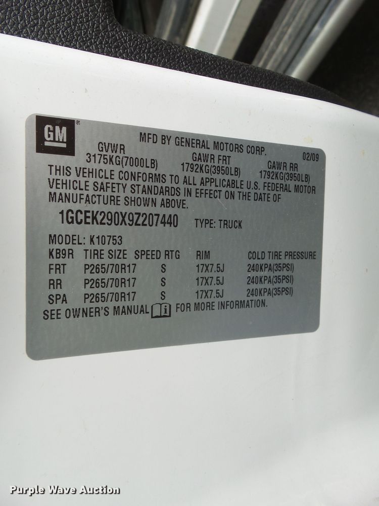 image for item EM9984 2009 Chevrolet Silverado 1500 LT  Ext. Cab pickup truck