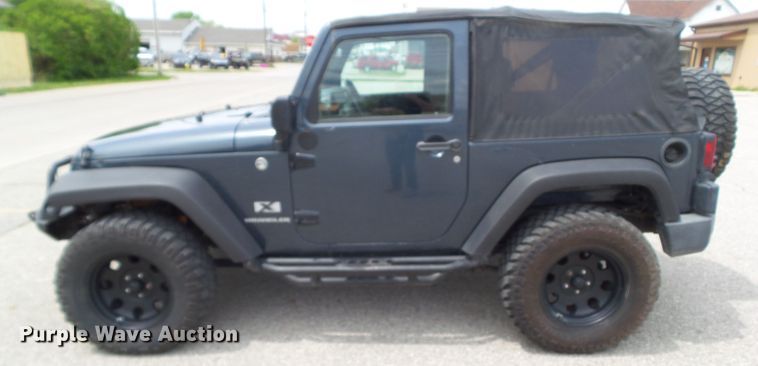 image for item EM9985 2008 Jeep Wrangler X  SUV