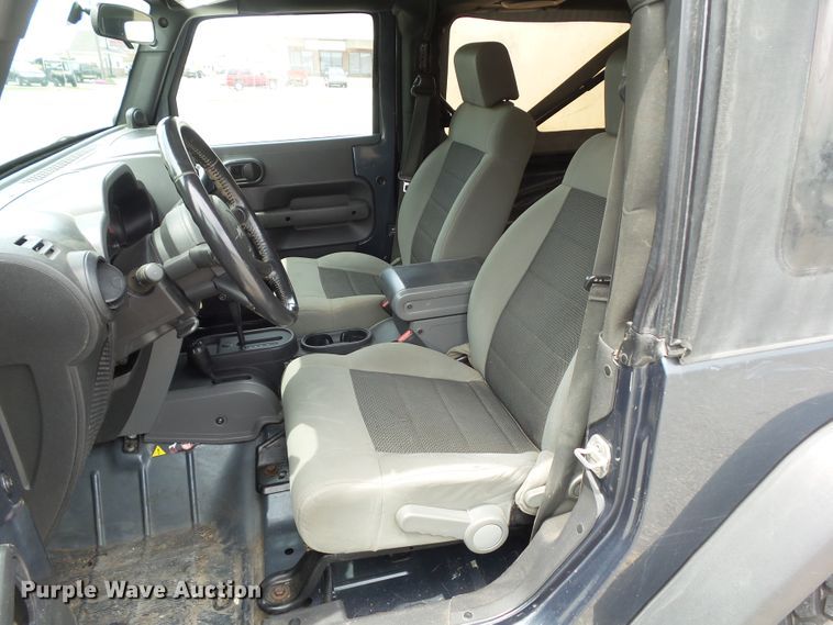 image for item EM9985 2008 Jeep Wrangler X  SUV