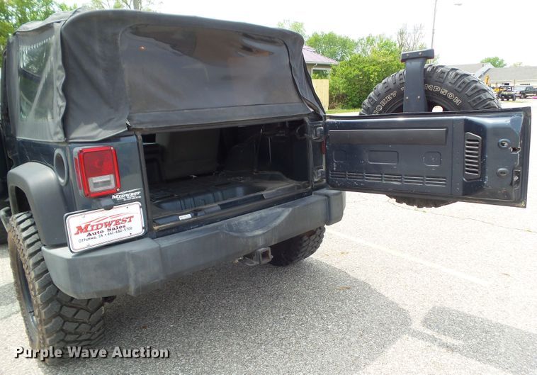 image for item EM9985 2008 Jeep Wrangler X  SUV