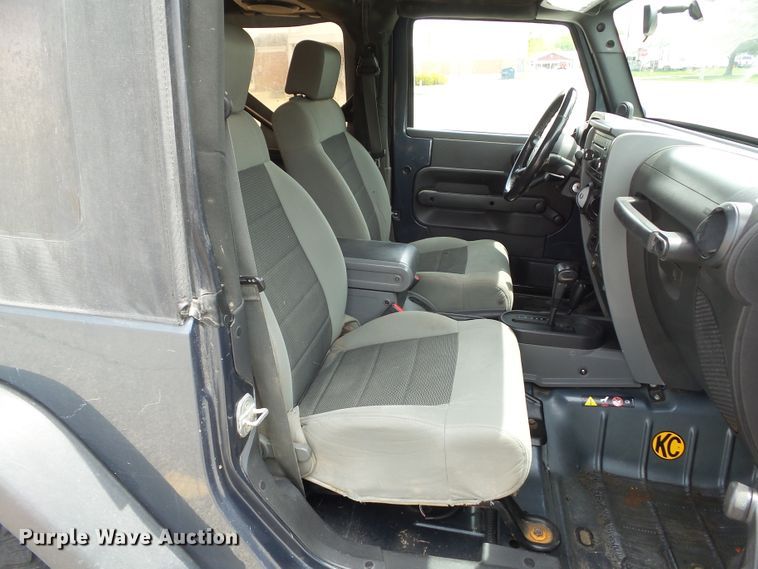 image for item EM9985 2008 Jeep Wrangler X  SUV