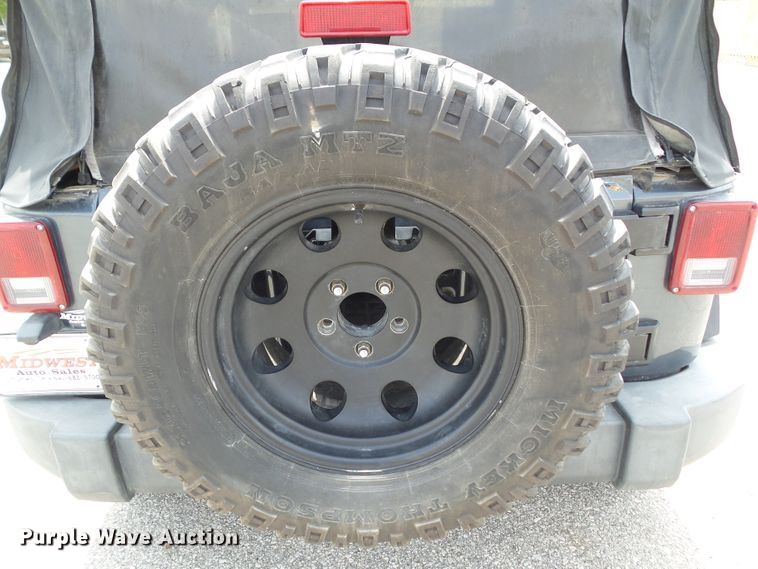 image for item EM9985 2008 Jeep Wrangler X  SUV