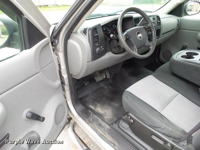 image for item EM9986 2009 Chevrolet Silverado 1500  pickup truck