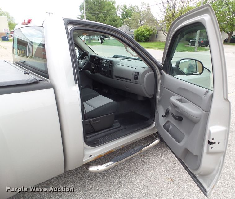 image for item EM9986 2009 Chevrolet Silverado 1500  pickup truck