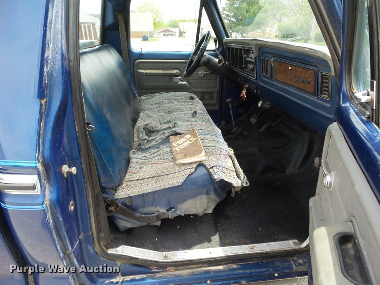 image for item EM9987 1978 Ford F250  pickup truck