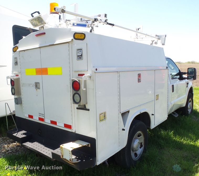 image for item EM9993 2008 Ford F350 Super Duty  utility bed pickup truck